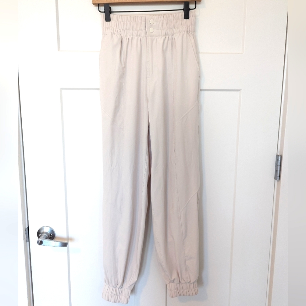 Abercrombie & Fitch pants - Picture 2 of 9